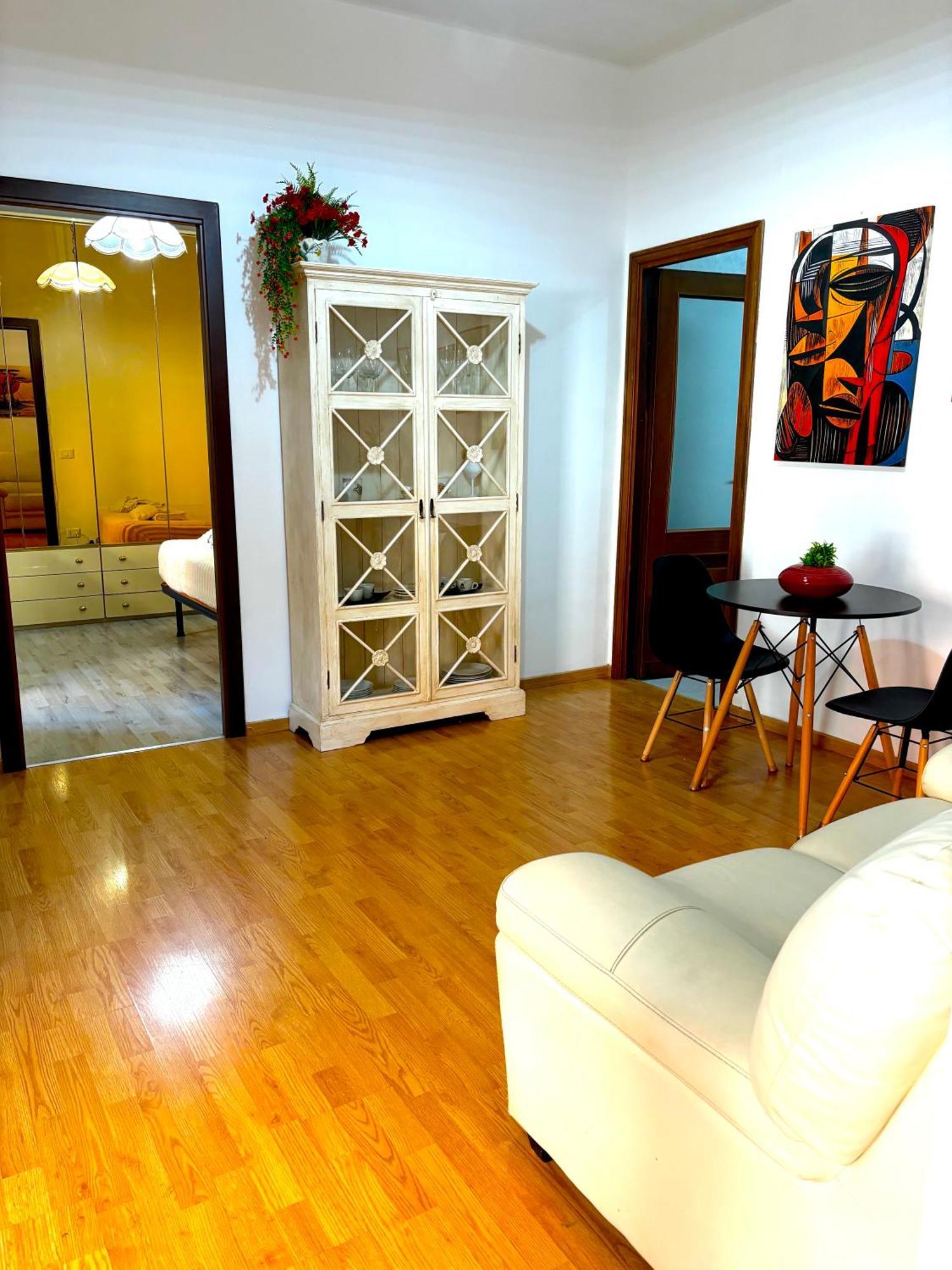 Gecko, Cozy At 5min From Metro, Bus, Tram