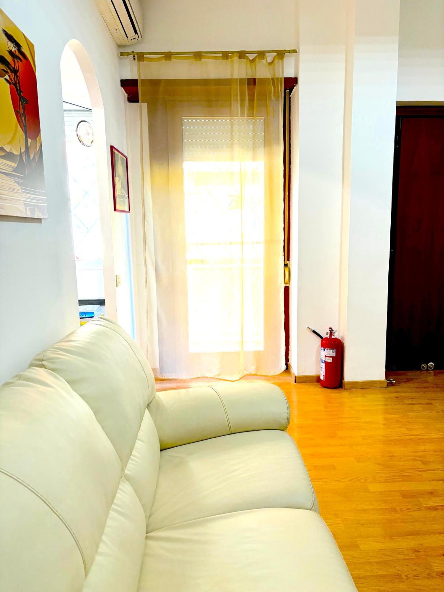 Apartment Gecko, Cozy At 5min From Metro, Bus, Tram Rom