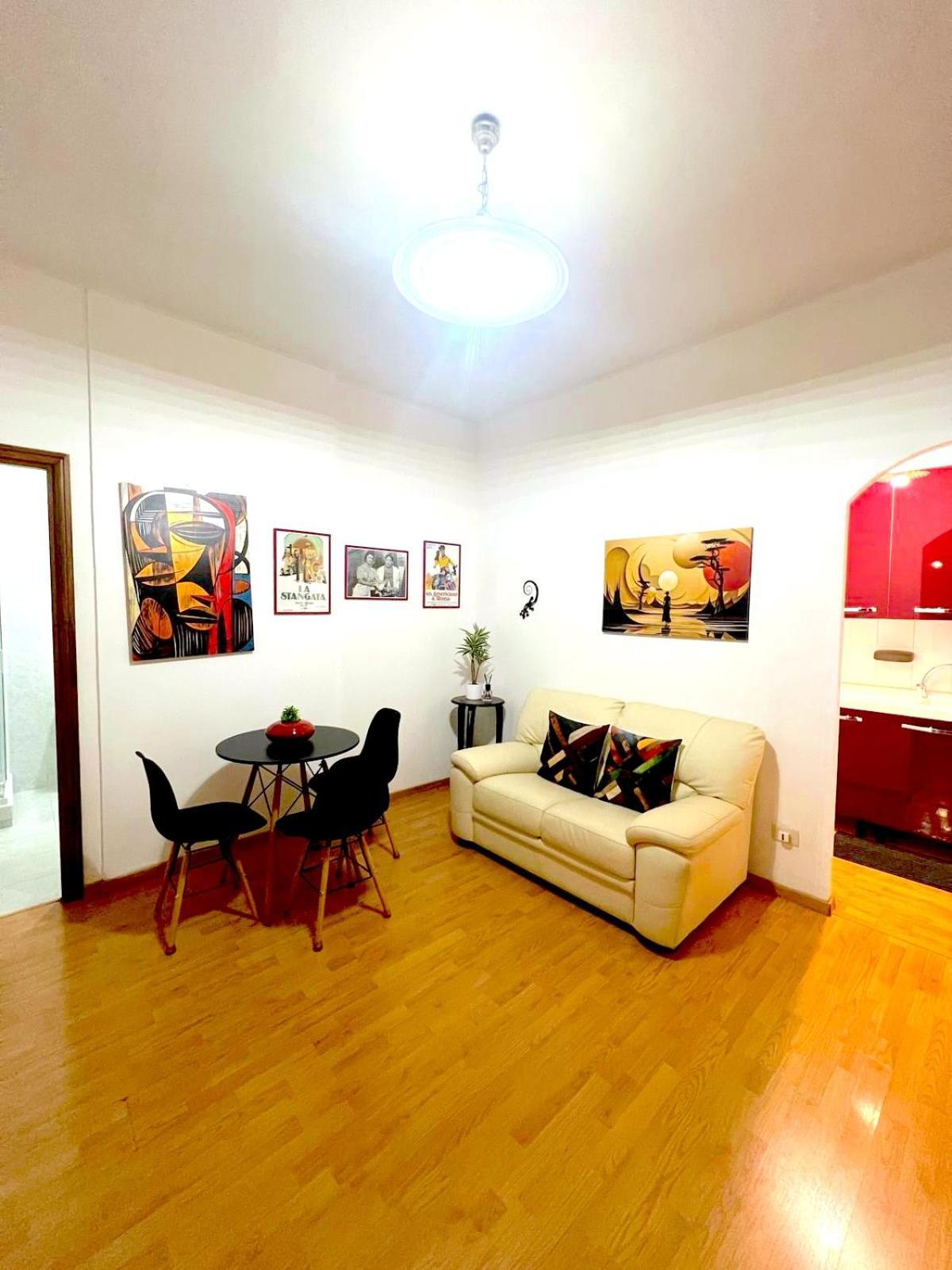 Apartment Gecko, Cozy At 5min From Metro, Bus, Tram Rom